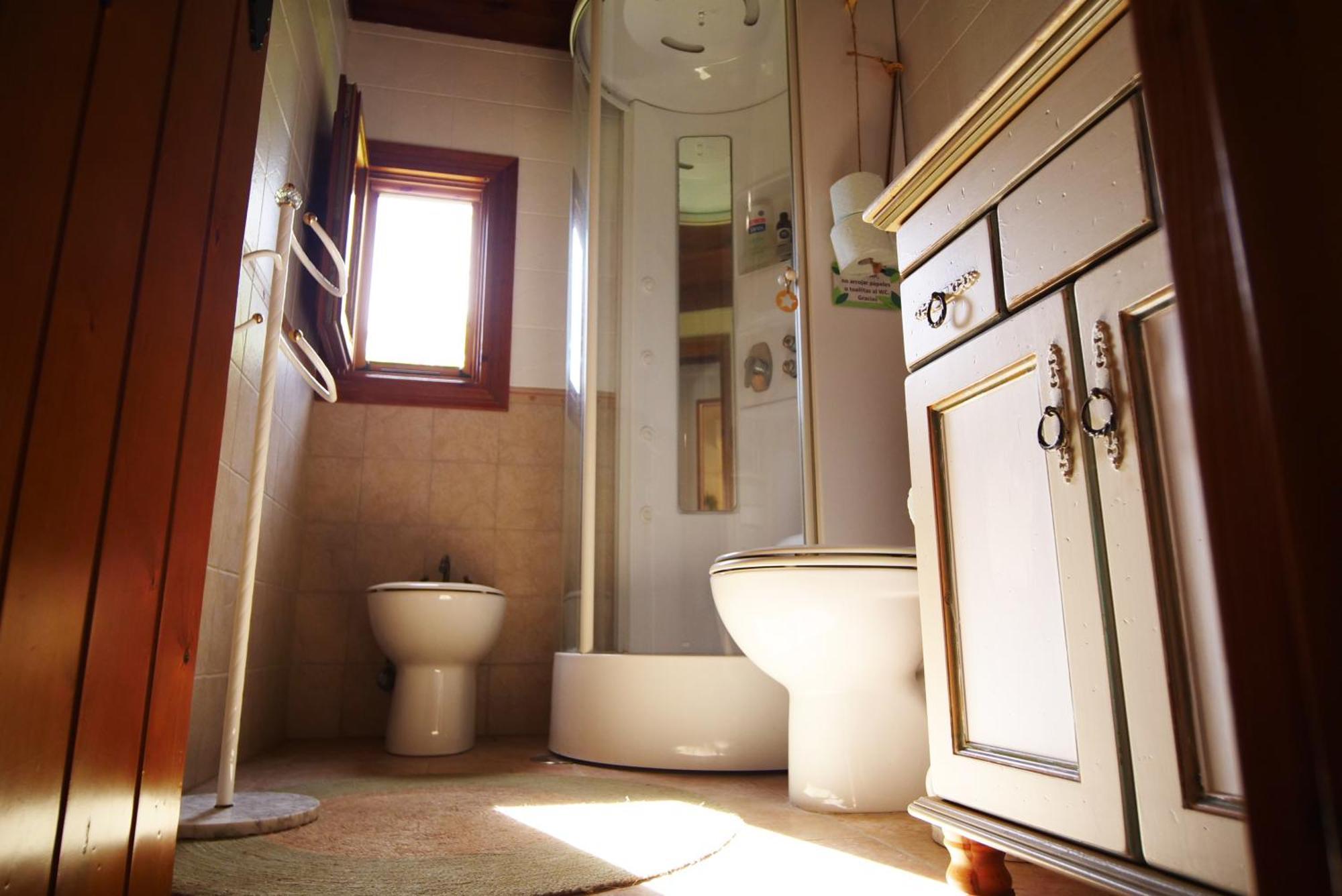 Ada Con Piscina, Jardin Y Parking Holiday home *